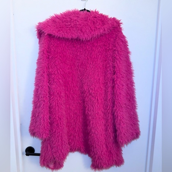 SHEIN Sexy Hot Pink Shaggy Fuzzy Faux Fur Coat - Picture 3 of 5